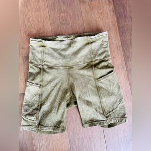 Lululemon biker shorts size 4 in army green